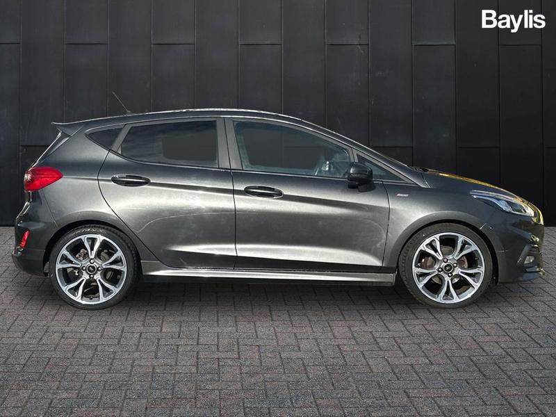 Used Ford Fiesta 2018 for sale - 77910611: Photo 2