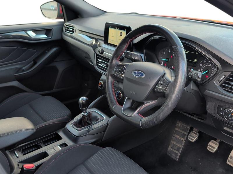 Used Ford Focus 2018 for sale - 77910509: Photo 3