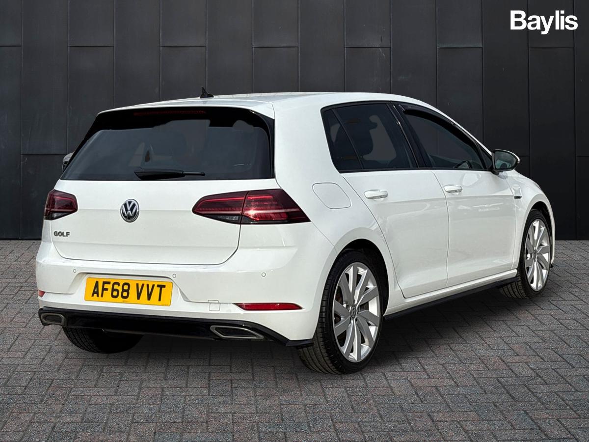 Used Volkswagen Golf 2018 for sale - 76602841: Photo 2