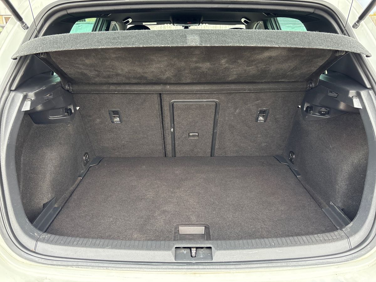 Used Volkswagen Golf 2018 for sale - 76602841: Photo 25