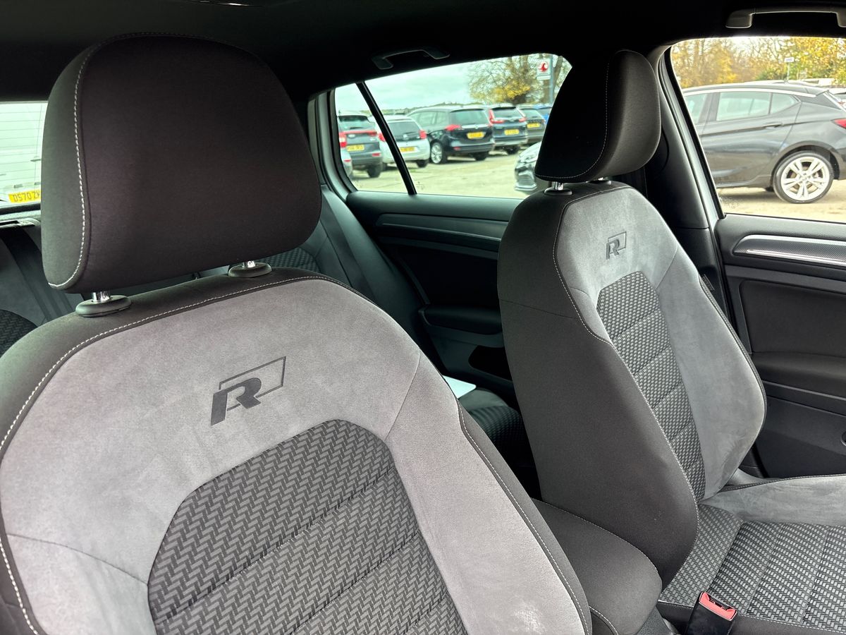 Used Volkswagen Golf 2018 for sale - 76602841: Photo 29