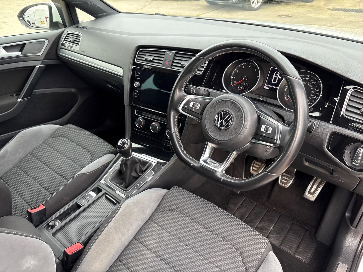 Used Volkswagen Golf 2018 for sale - 76602841: Photo 30