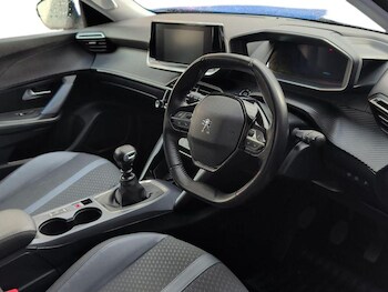 Used Peugeot 2008 undefined for sale - 77910497: Photo