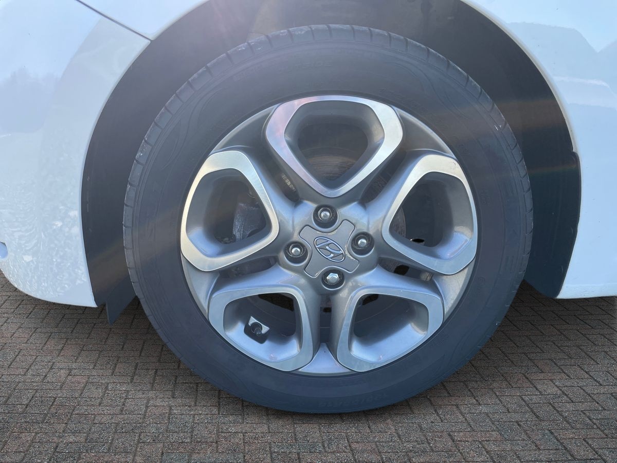 Used Hyundai i20 2020 for sale - 76580142: Photo 11