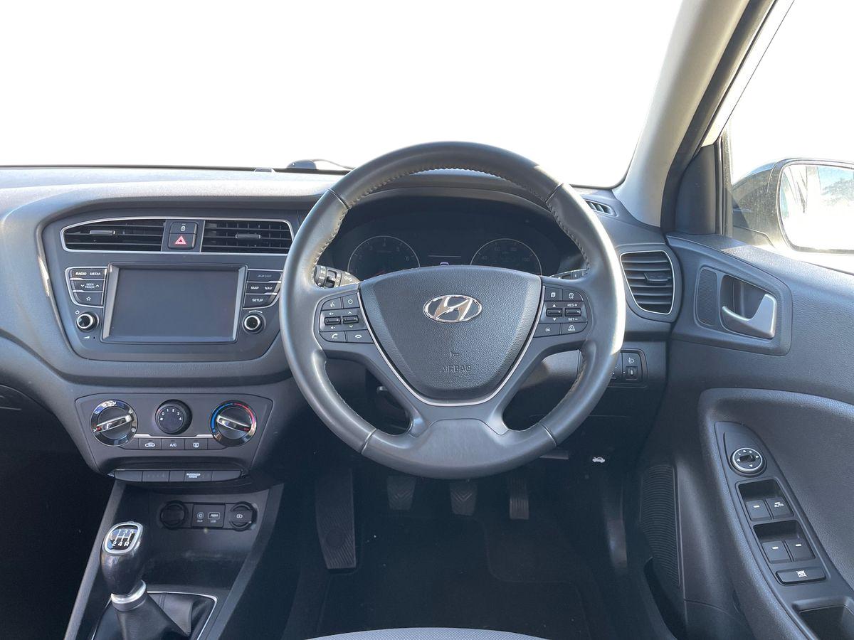 Used Hyundai i20 2020 for sale - 76580142: Photo 12