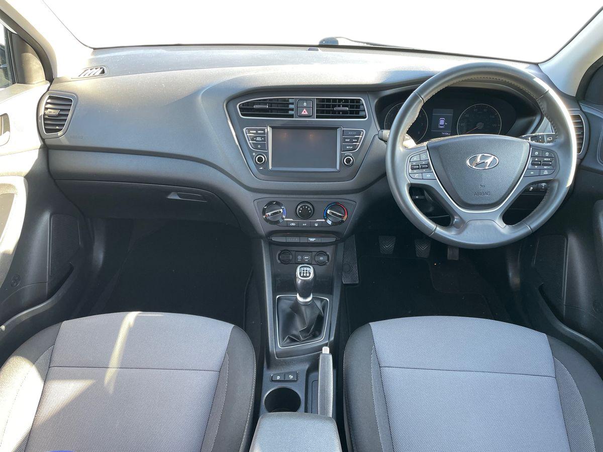 Used Hyundai i20 2020 for sale - 76580142: Photo 13