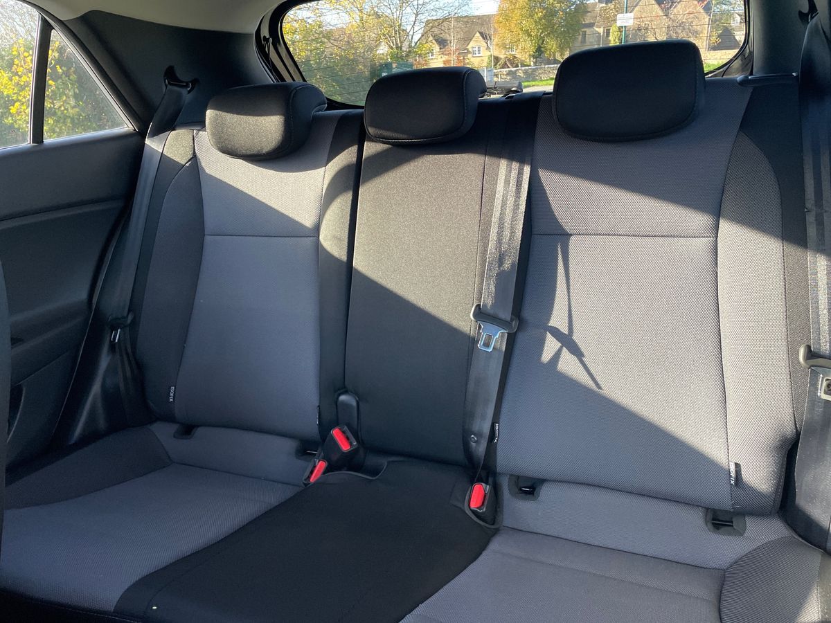 Used Hyundai i20 2020 for sale - 76580142: Photo 24