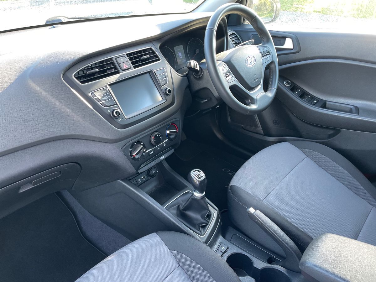 Used Hyundai i20 2020 for sale - 76580142: Photo 31