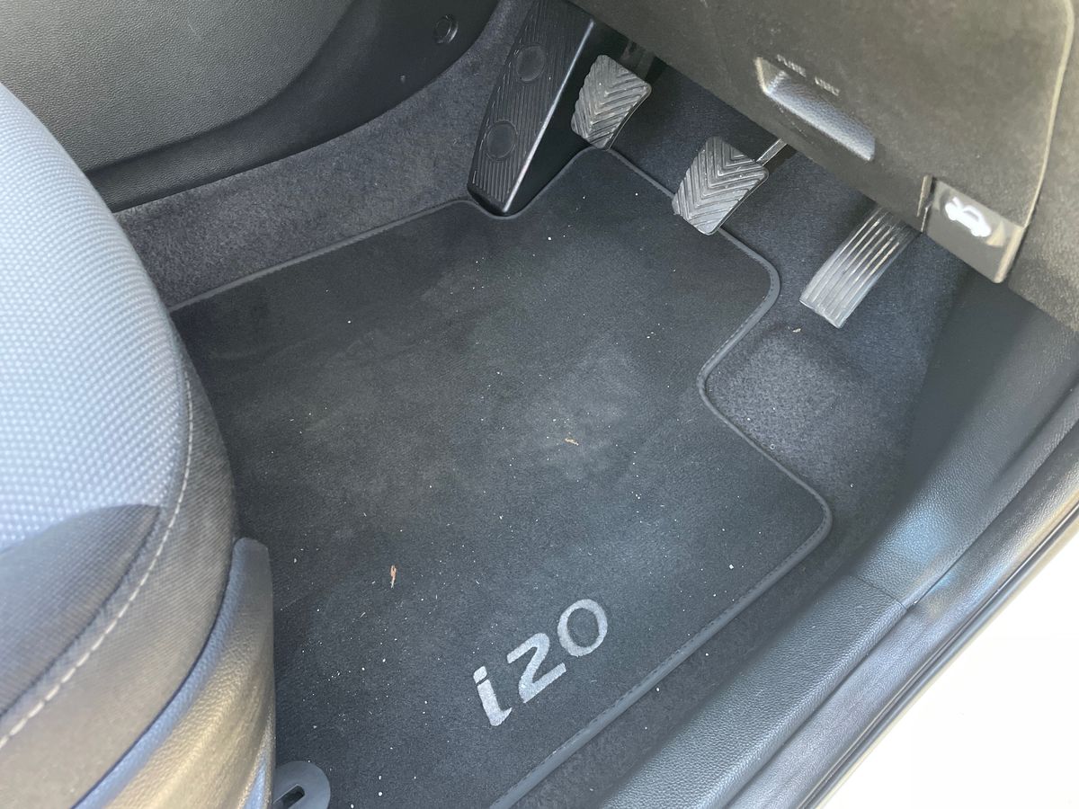 Used Hyundai i20 2020 for sale - 76580142: Photo 32