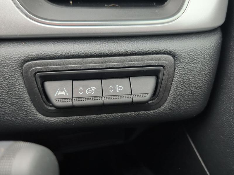 Used Renault Captur 2022 for sale - 77901085: Photo 31