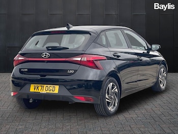 Used Hyundai i20 2021 for sale - 77239527: Photo