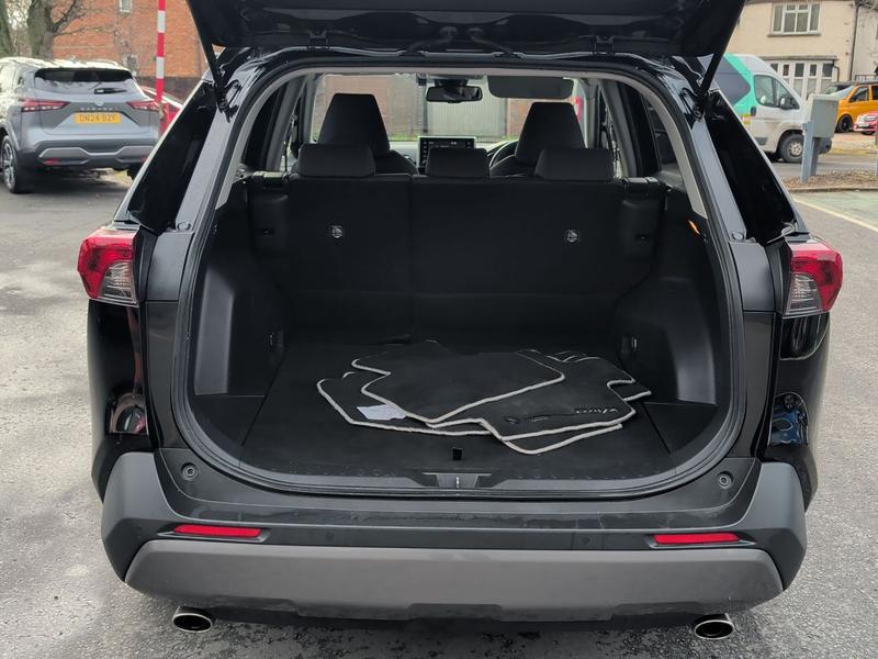 Used Toyota RAV4 2021 for sale - 77901131: Photo 25