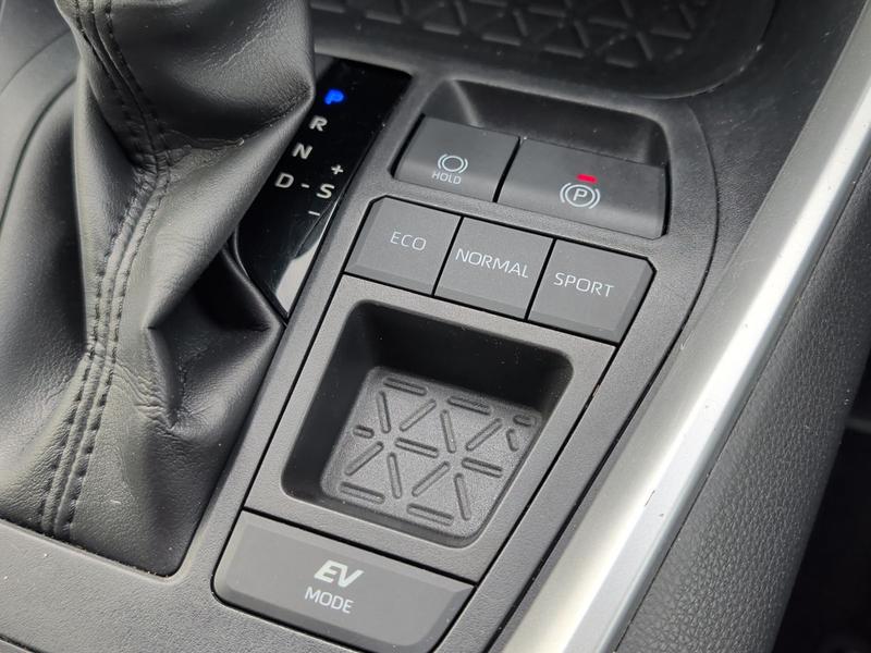 Used Toyota RAV4 2021 for sale - 77901131: Photo 26