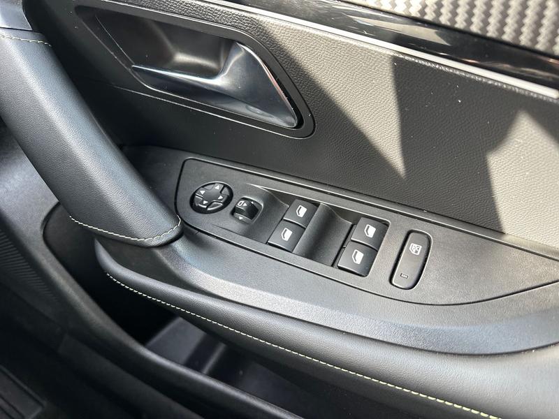 Used Peugeot 2008 2022 for sale - 77910618: Photo 17