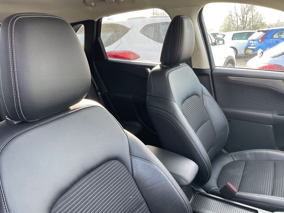 Used Ford Kuga 2025 for sale - 76669866: Photo 36