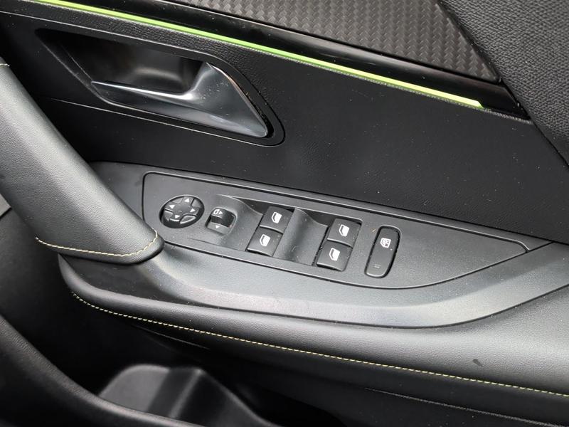 Used Peugeot 2008 2022 for sale - 77910462: Photo 17