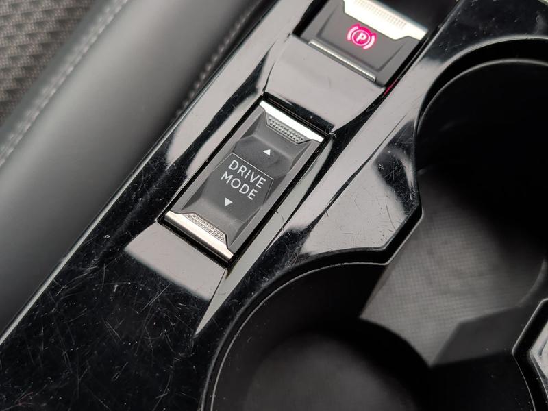 Used Peugeot 2008 2022 for sale - 77910462: Photo 31