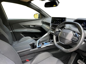 Used Peugeot 5008 2023 for sale - 78671182: Photo