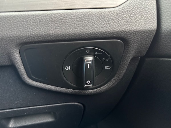 Used Volkswagen Touran 2017 for sale - 76190934: Photo 30