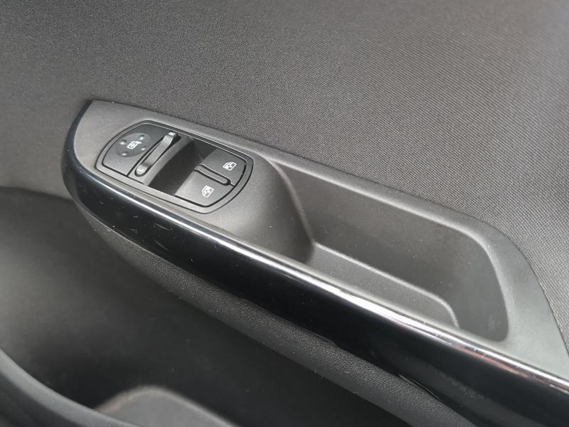 Used Vauxhall Corsa 2017 for sale - 77910603: Photo 17