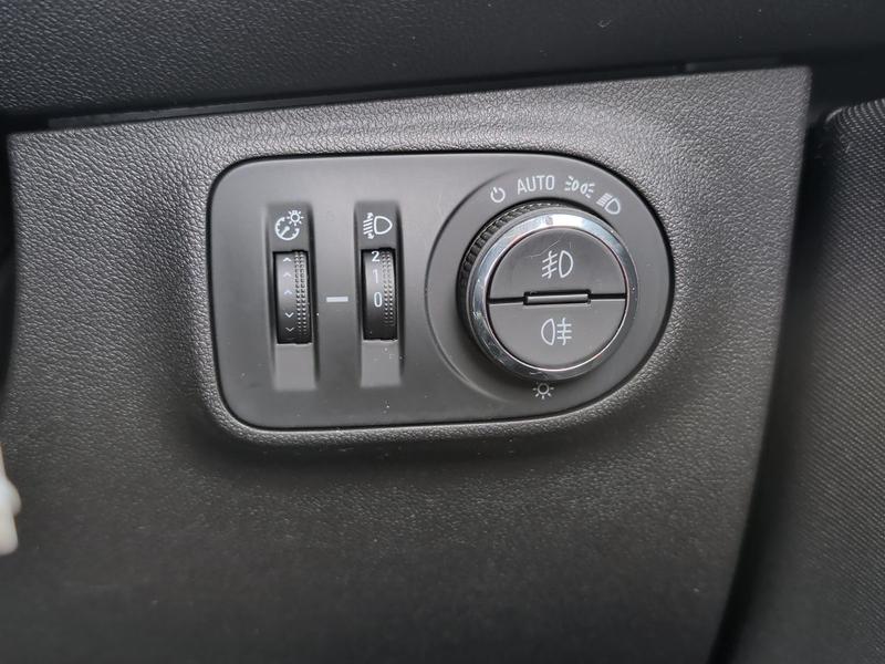 Used Vauxhall Corsa 2017 for sale - 77910603: Photo 36