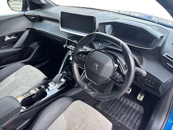 Used Peugeot 208 undefined for sale - 77901165: Photo