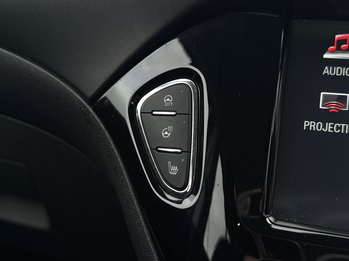 Used Vauxhall Corsa 2016 for sale - 77588421: Photo 31