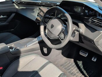 Used Peugeot 308 2023 for sale - 78001177: Photo