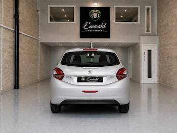 Used Peugeot 208 2016 for sale - 79430826: Photo
