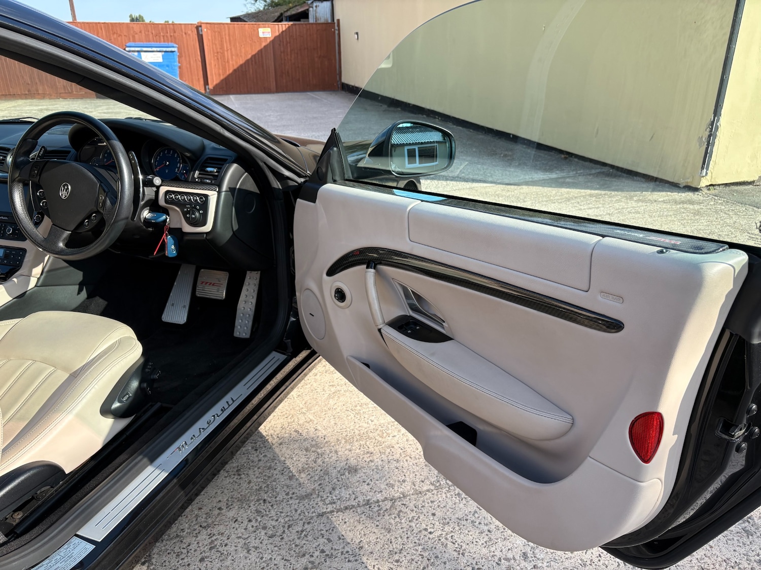 Used Maserati Granturismo 2011 for sale - 75934608: Photo 10