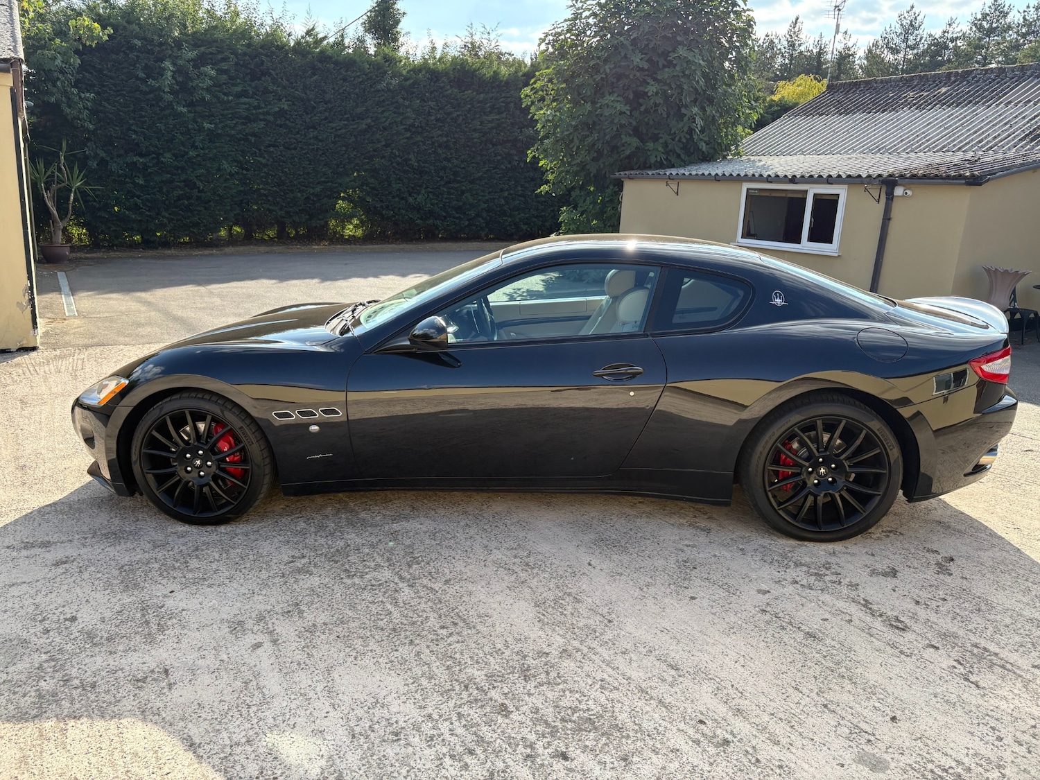 Used Maserati Granturismo 2011 for sale - 75934608: Photo 4