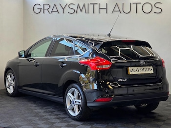 Used Ford Focus 2016 for sale - 76122971: Photo 3