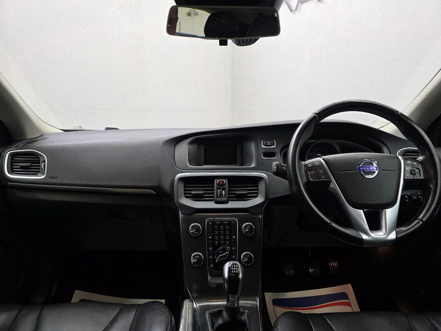 Used Volvo V40 2014 for sale - 76121620: Photo 13