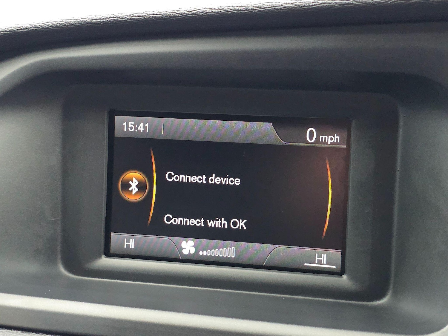 Used Volvo V40 2014 for sale - 76121620: Photo 19