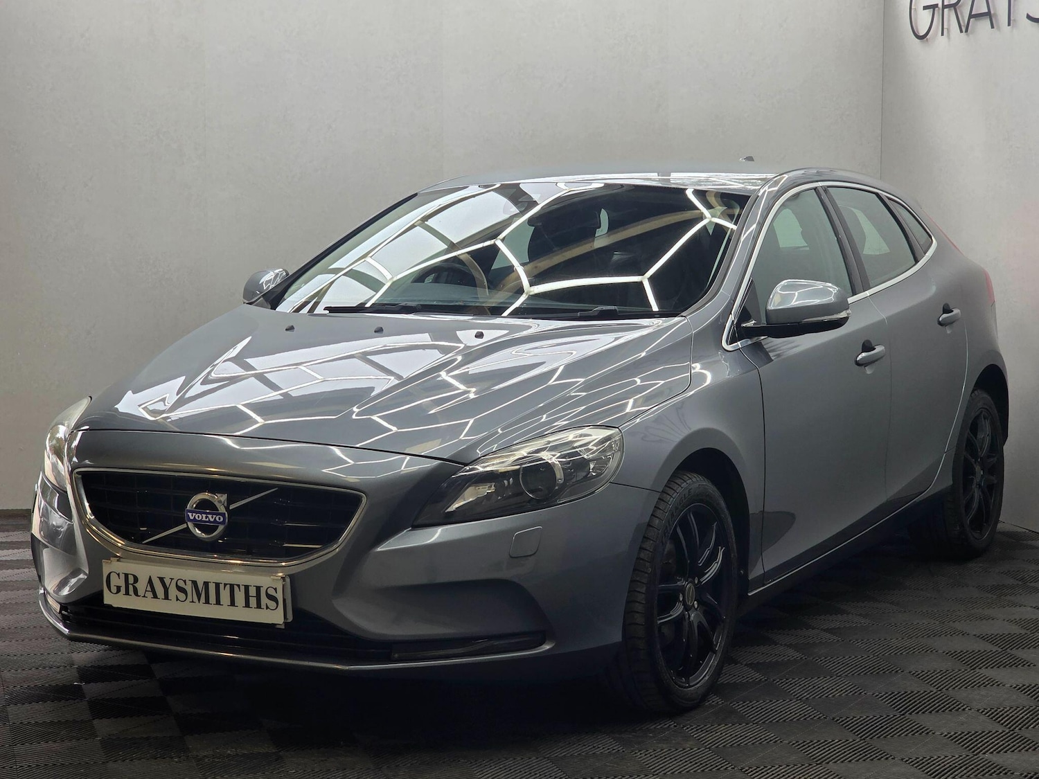 Used Volvo V40 2014 for sale - 76121620: Photo 5