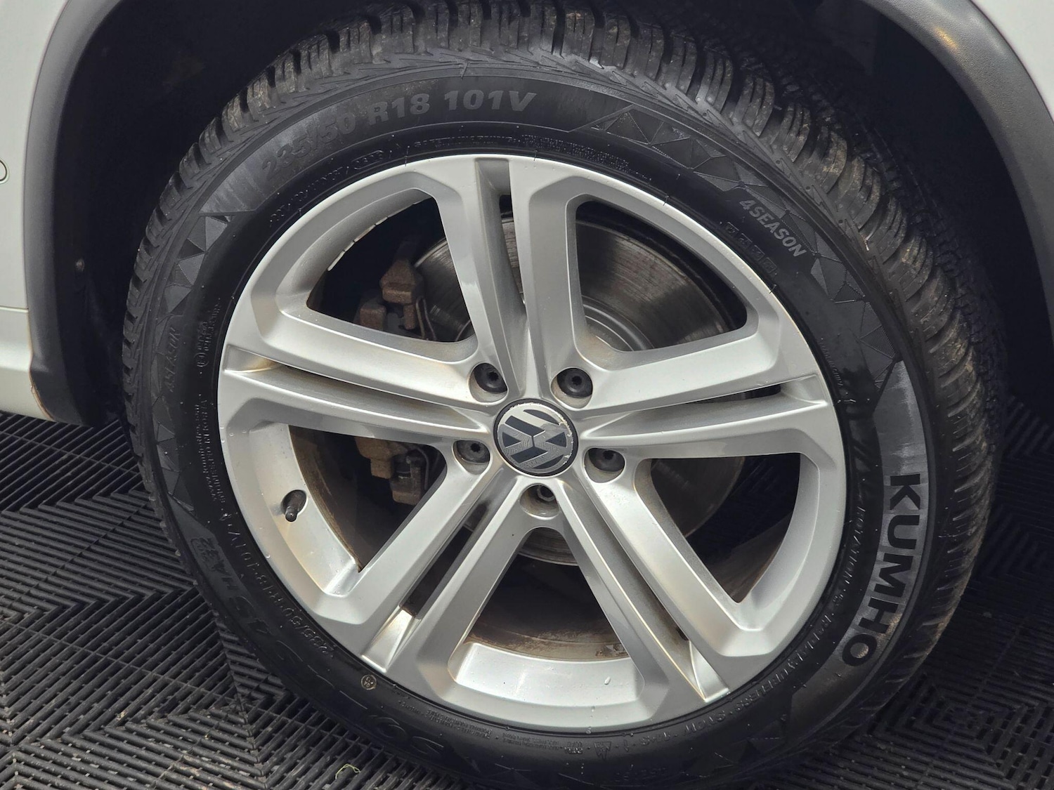 Used Volkswagen Tiguan 2015 for sale - 76550139: Photo 10