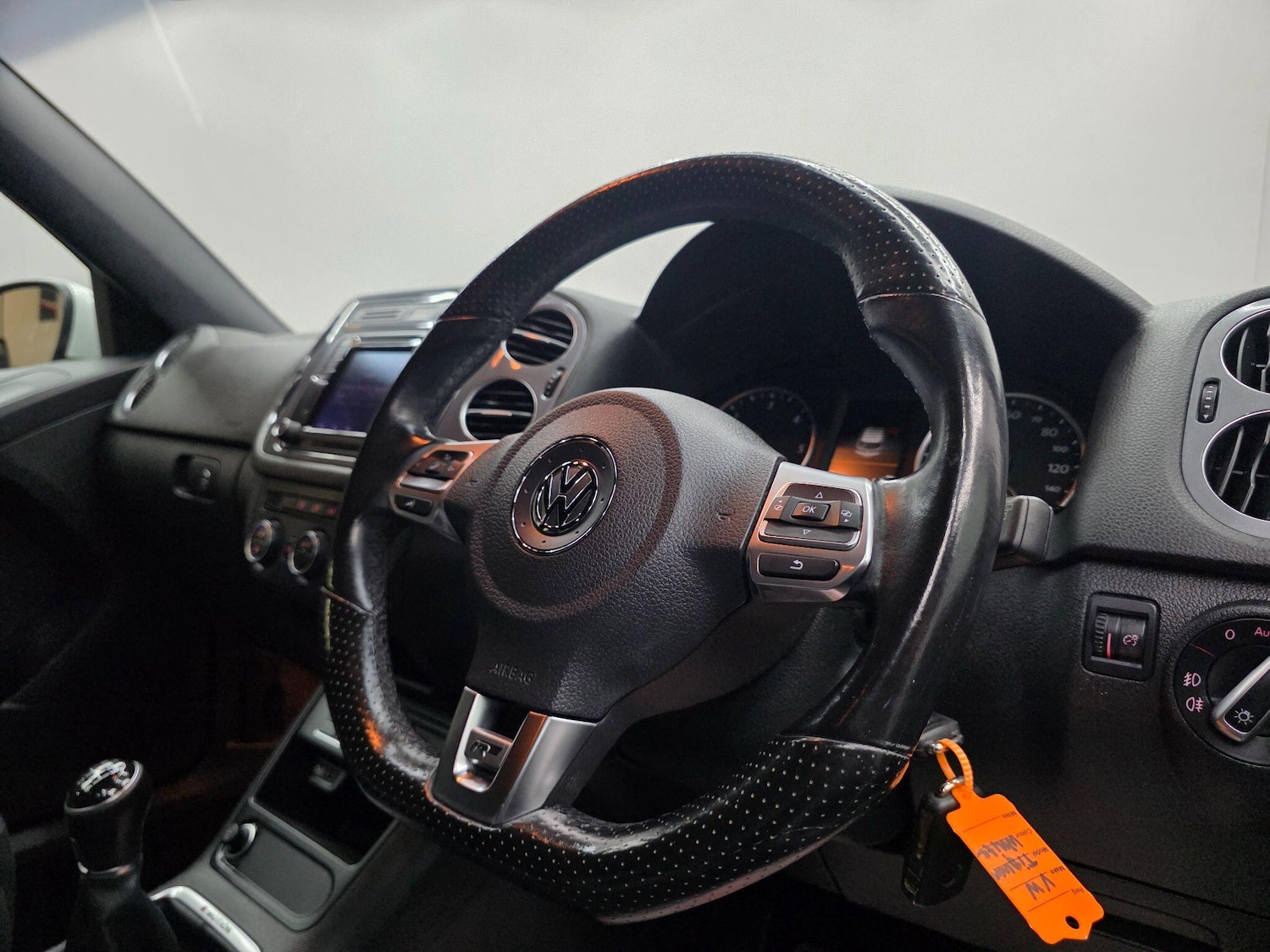 Used Volkswagen Tiguan 2015 for sale - 76550139: Photo 13