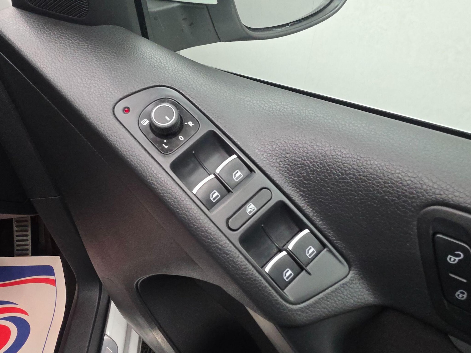 Used Volkswagen Tiguan 2015 for sale - 76550139: Photo 35