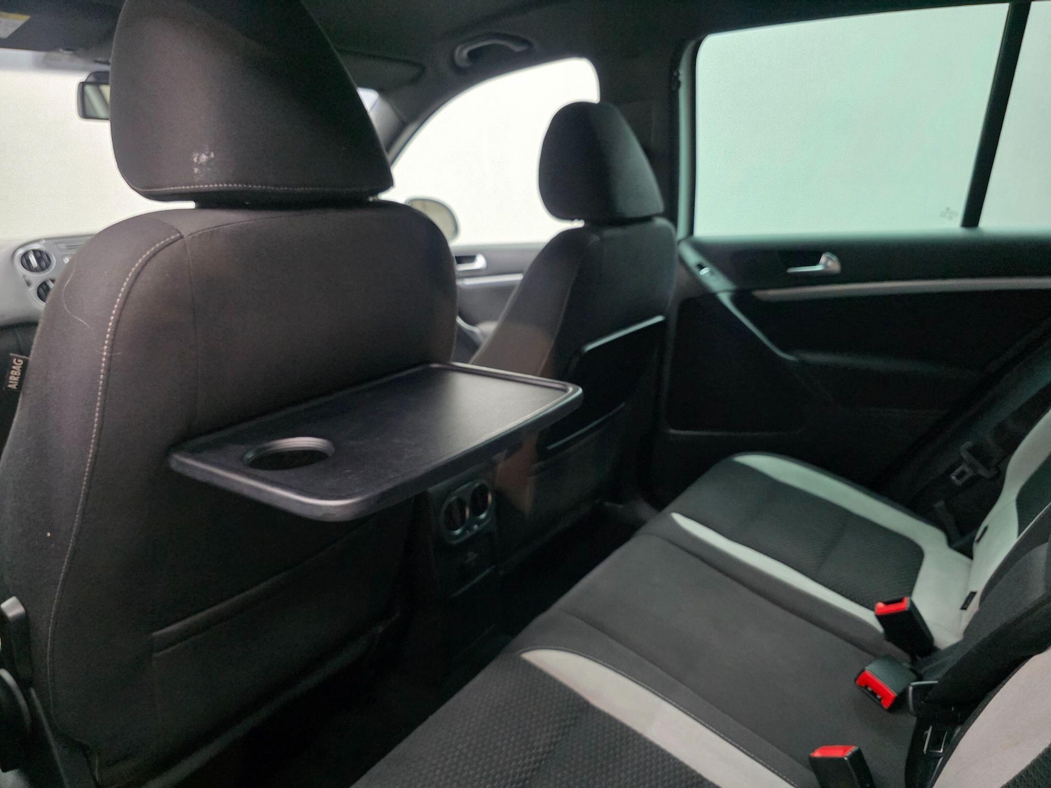 Used Volkswagen Tiguan 2015 for sale - 76550139: Photo 38