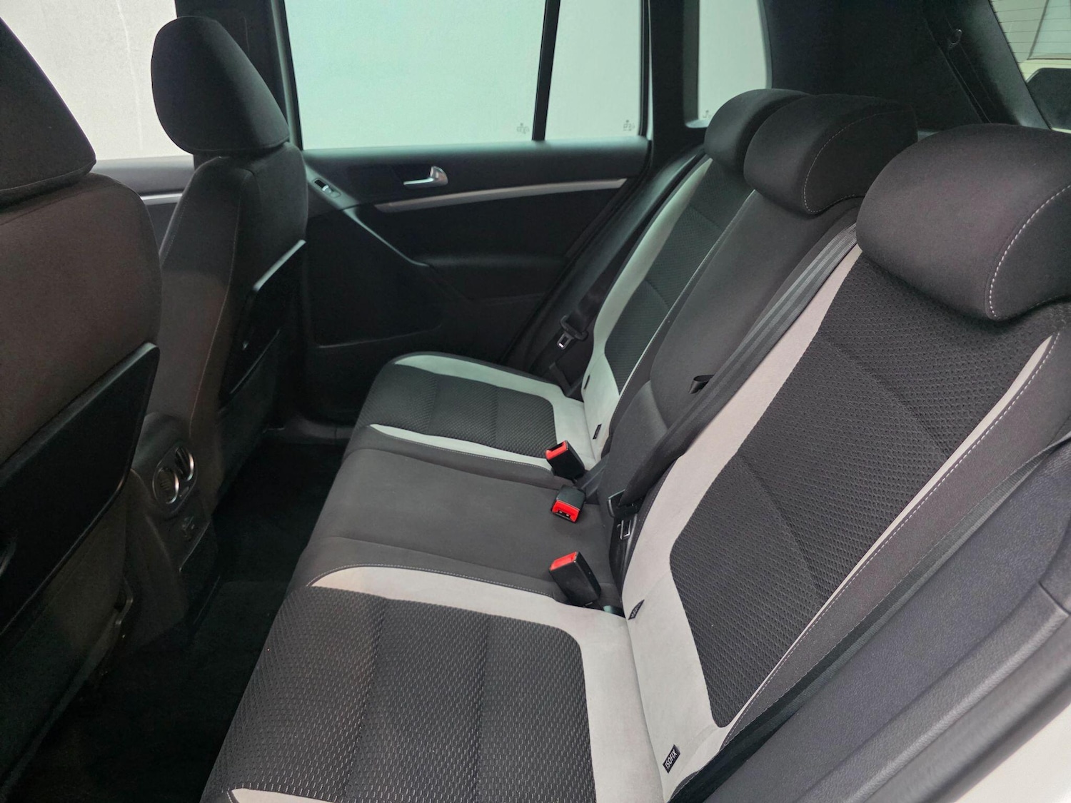 Used Volkswagen Tiguan 2015 for sale - 76550139: Photo 40