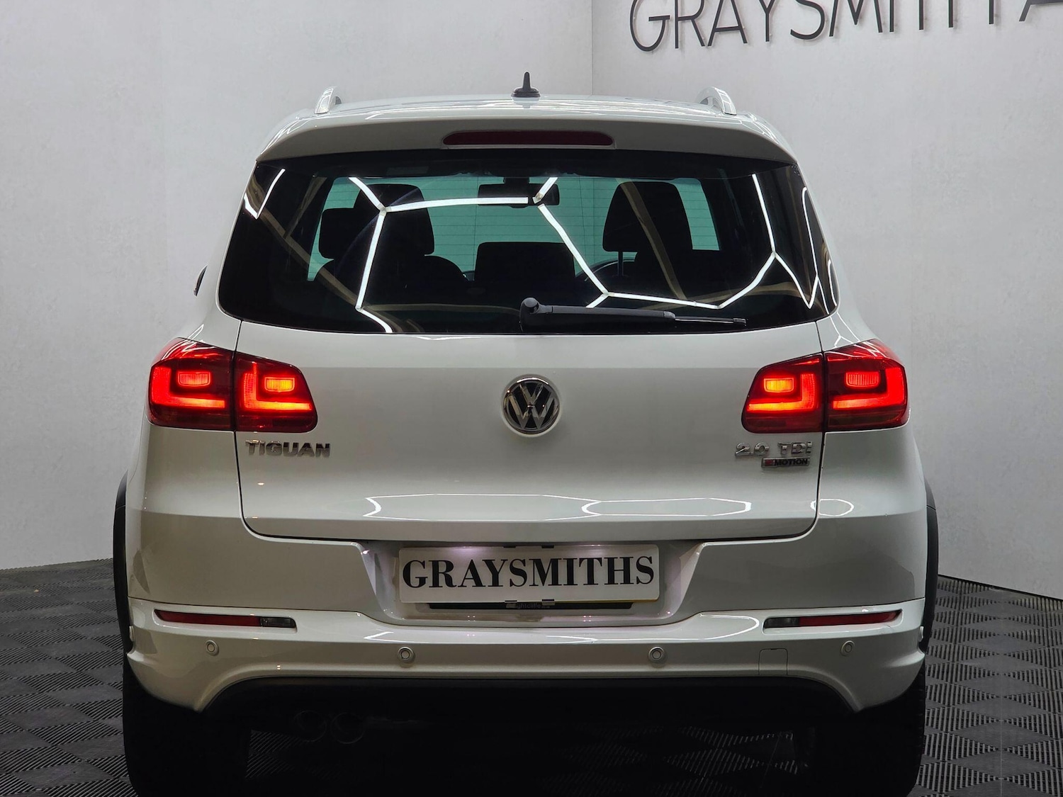 Used Volkswagen Tiguan 2015 for sale - 76550139: Photo 8