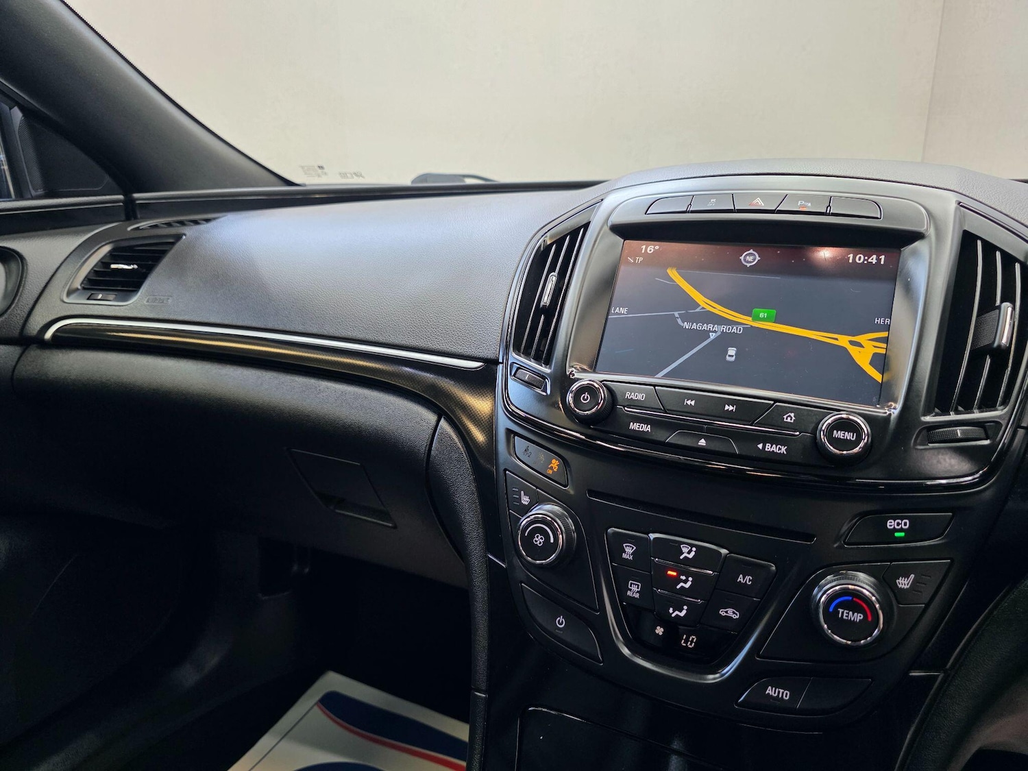 Used Vauxhall Insignia 2015 for sale - 76456994: Photo 17