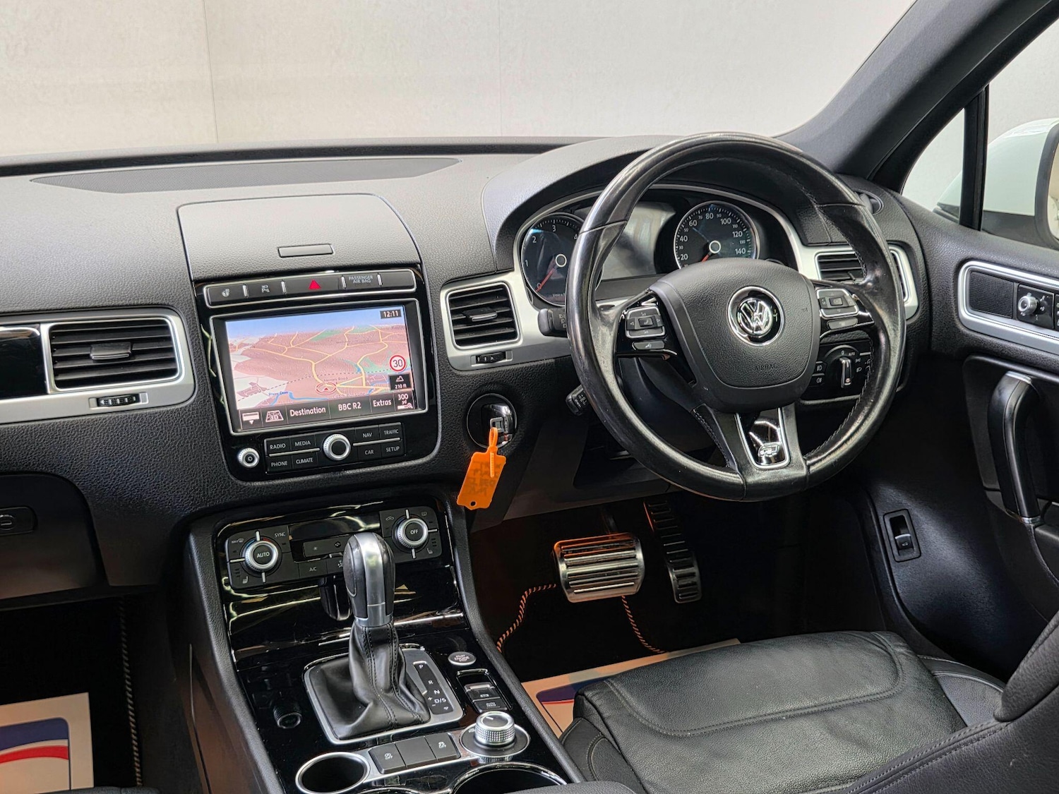 Used Volkswagen Touareg 2017 for sale - 76361118: Photo 17
