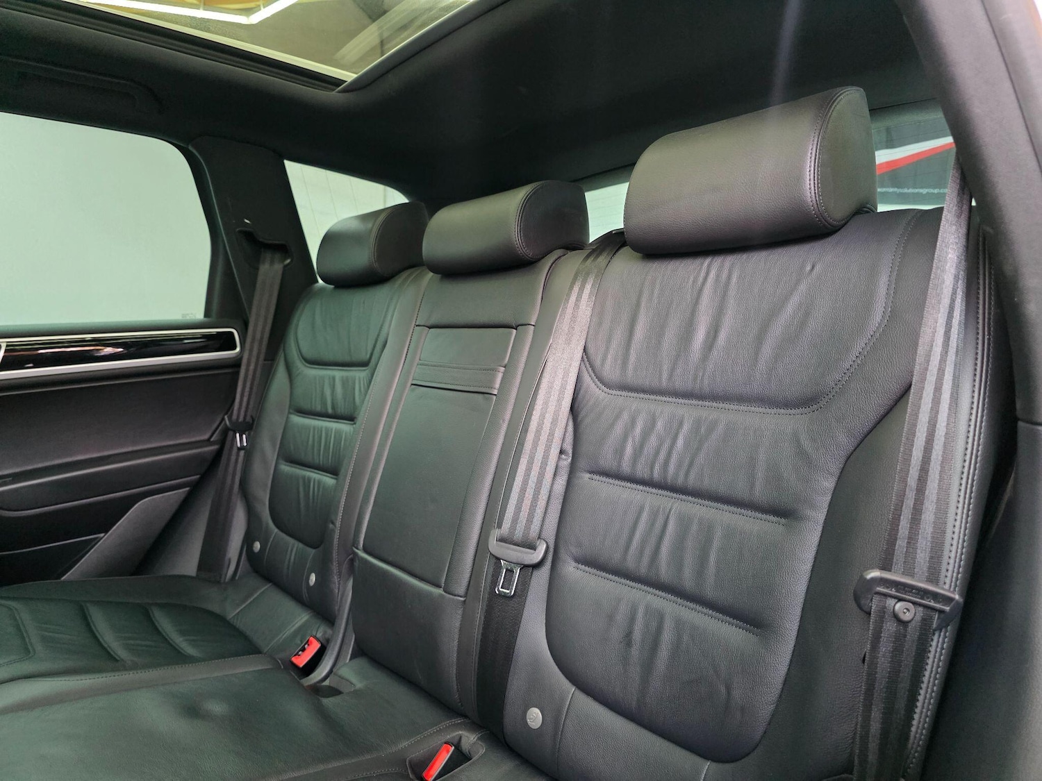 Used Volkswagen Touareg 2017 for sale - 76361118: Photo 37