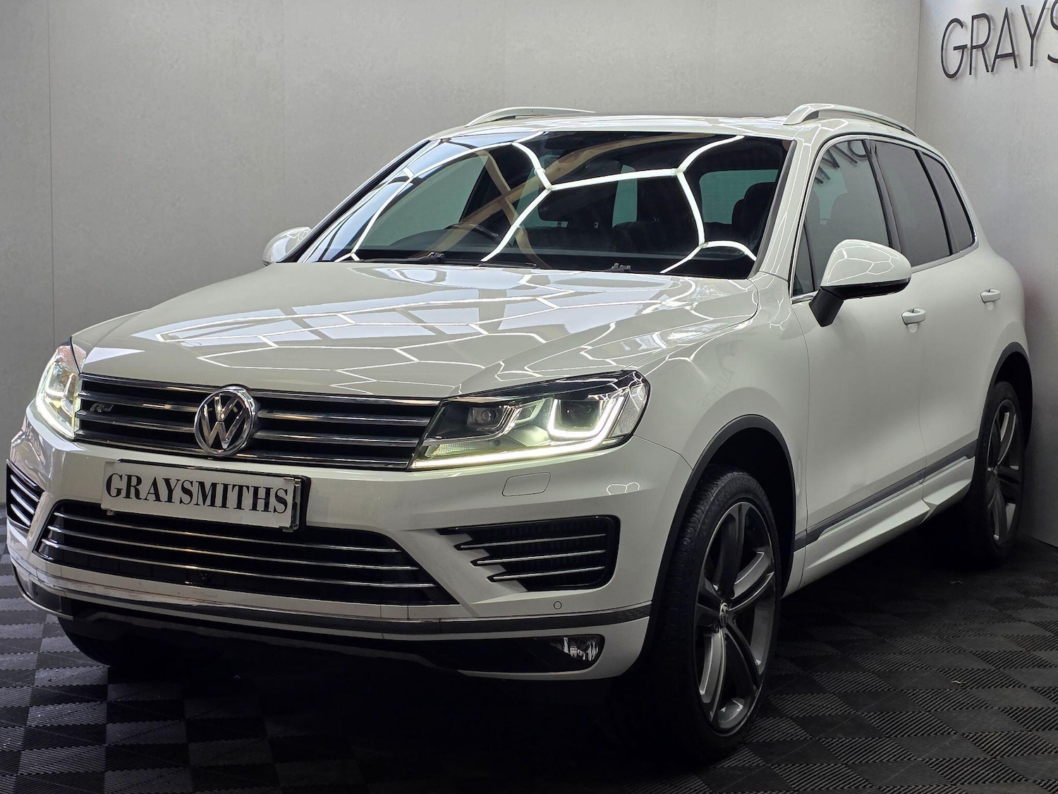 Used Volkswagen Touareg 2017 for sale - 76361118: Photo 5