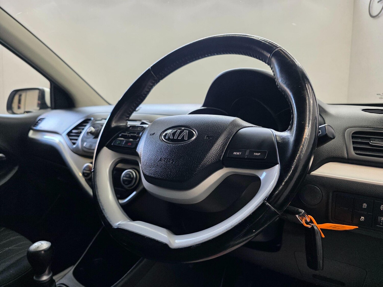 Used Kia Picanto 2015 for sale - 76336107: Photo 12