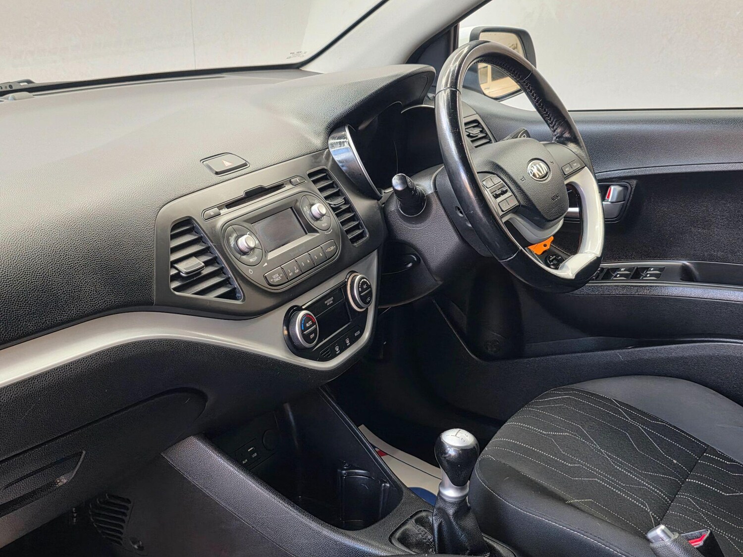 Used Kia Picanto 2015 for sale - 76336107: Photo 15