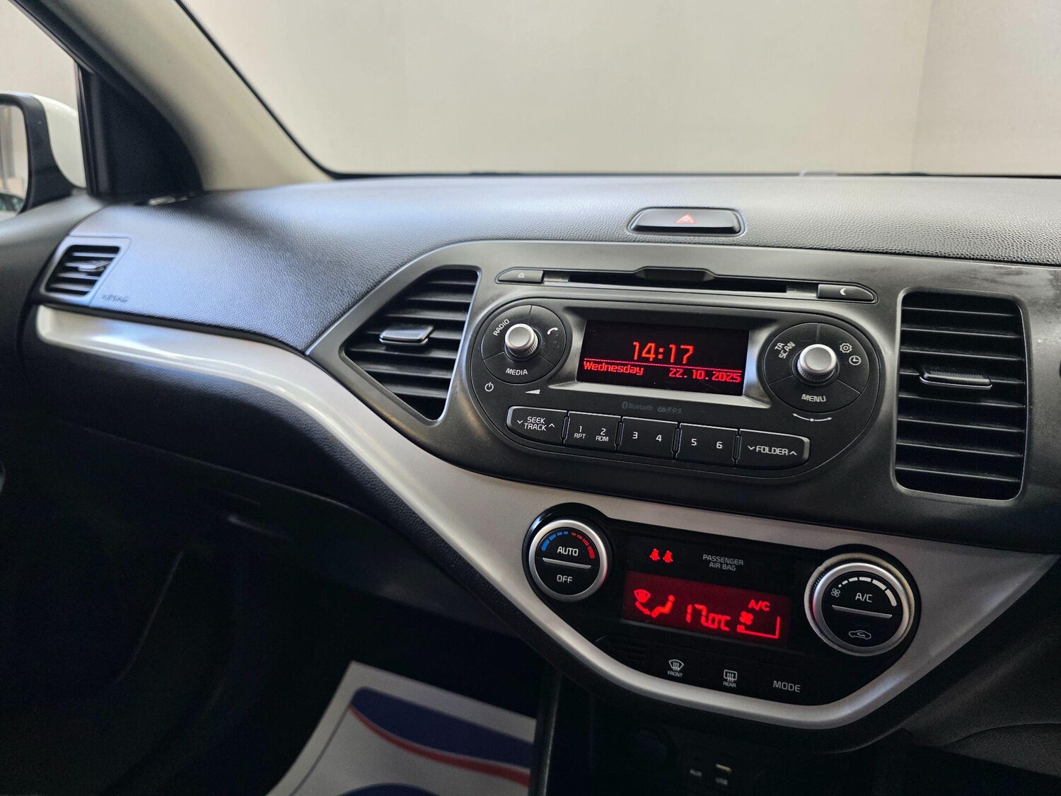 Used Kia Picanto 2015 for sale - 76336107: Photo 16