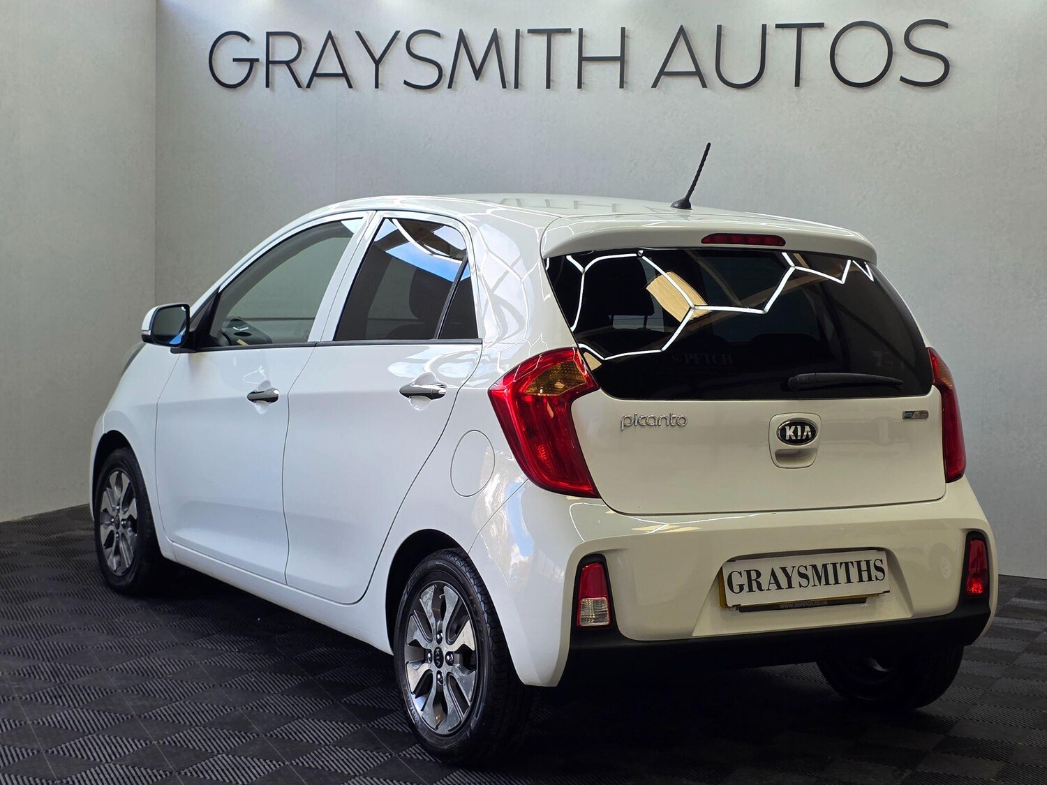 Used Kia Picanto 2015 for sale - 76336107: Photo 3