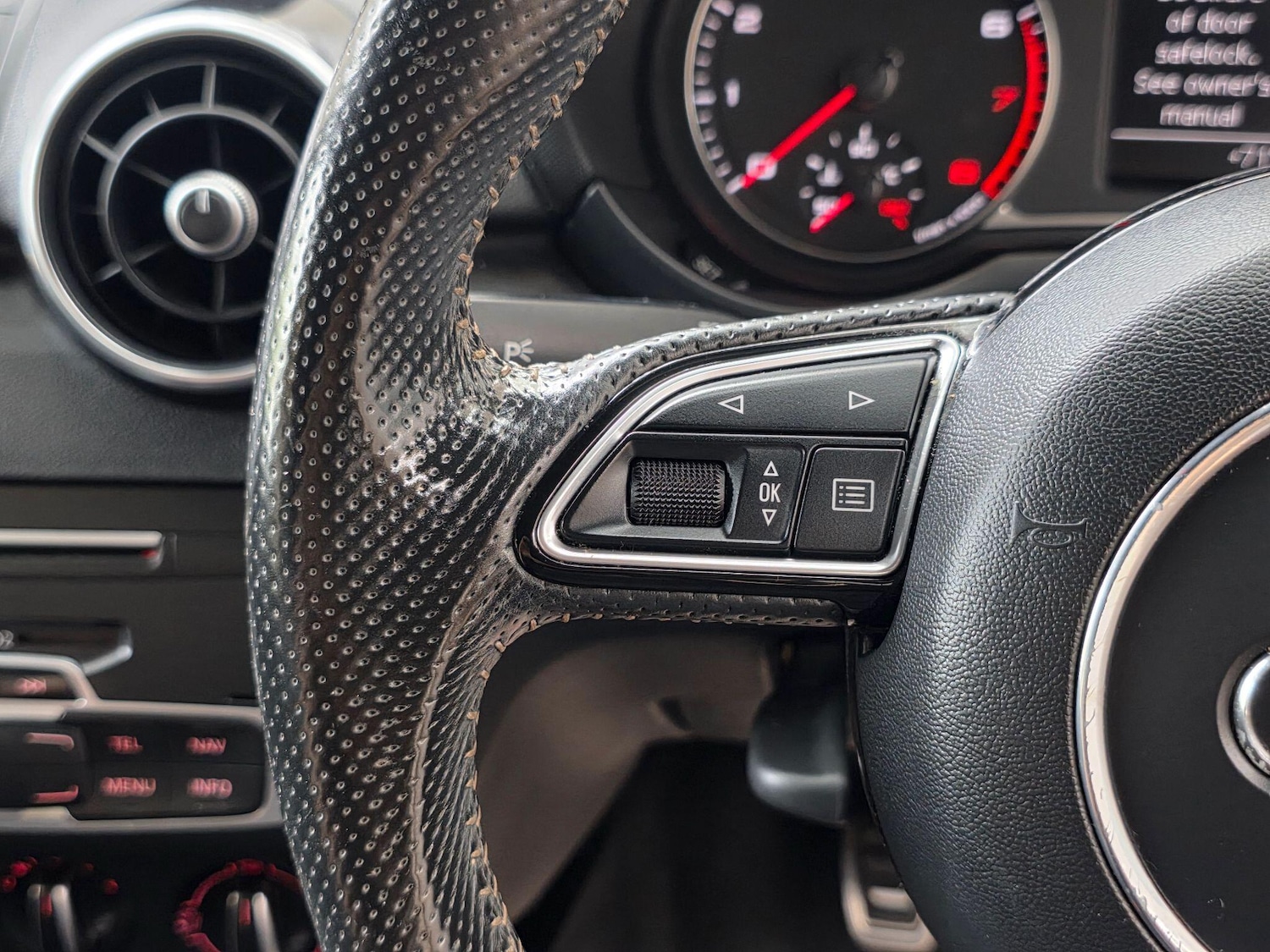 Used Audi A1 2015 for sale - 76104010: Photo 24